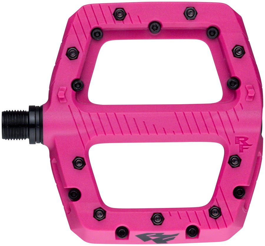 RaceFace Chester Pedals - Small - Magenta - The Lost Co. - Race Face - PD24COMPSMAG - 821973469430 -